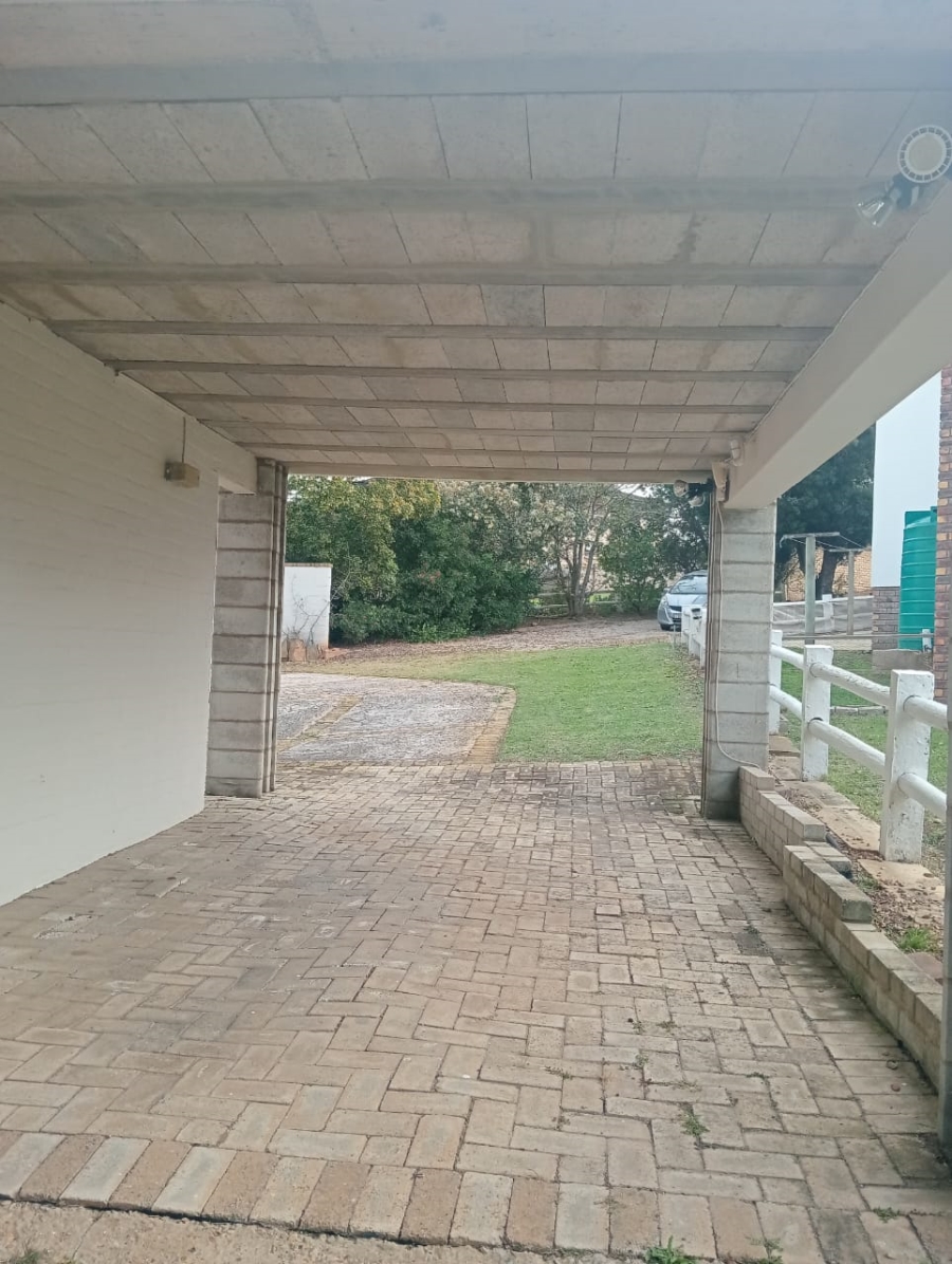 3 Bedroom Property for Sale in Wavecrest Eastern Cape